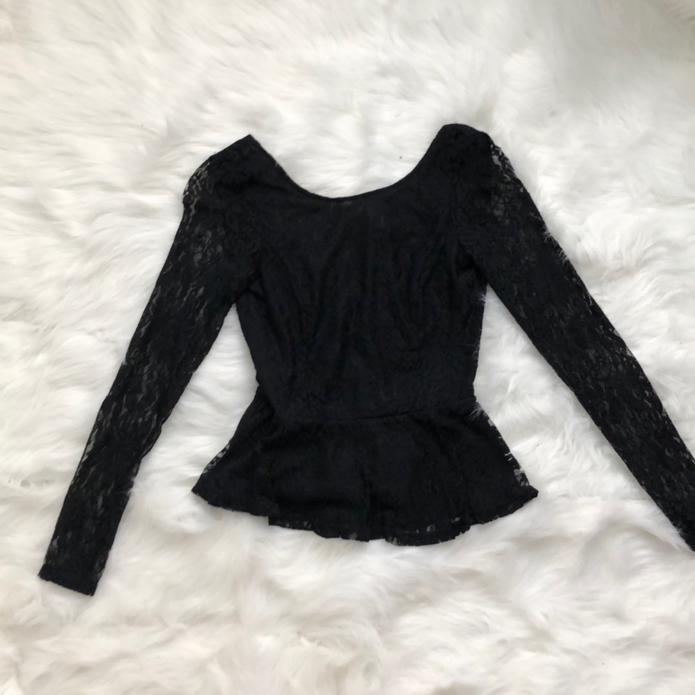 🔥2 for 25$🔥H&M Sexy lace top - Picture 2 of 6